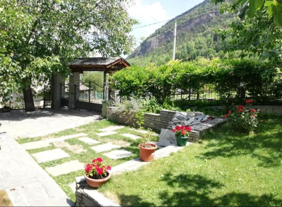 A Casa Da Elide Otel Aymavilles Dış mekan fotoğraf